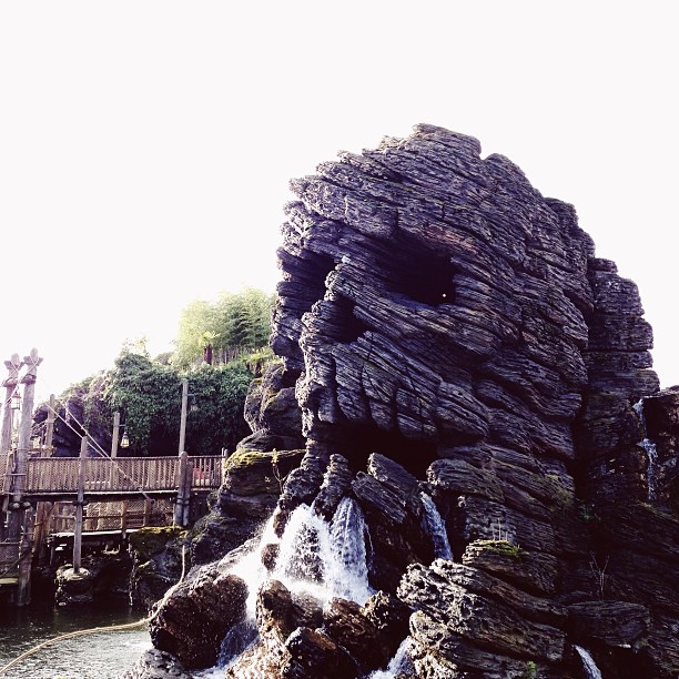 Skull rock